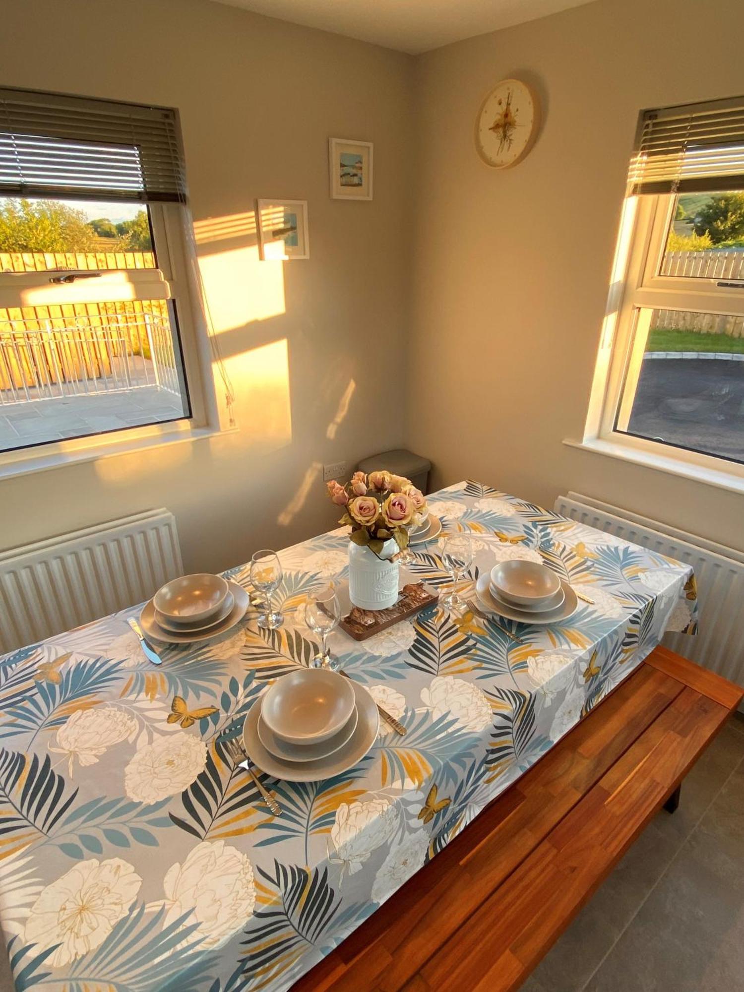 The Gate Lodge At Dunnanew - 4 Star- Sleeps 5 Seaforde Buitenkant foto
